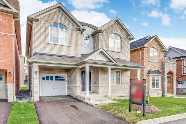 19 Raithby Cres, House detached with 5 bedrooms, 4 bathrooms and 2 parking in Ajax ON | Image 1