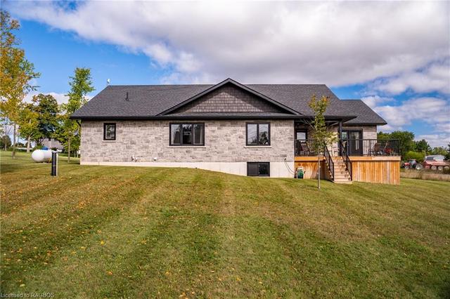 301546 Concession 2 Sdr, House detached with 4 bedrooms, 3 bathrooms and 12 parking in West Grey ON | Image 16
