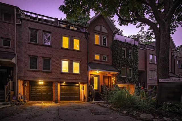 216 Berkeley St, House attached with 3 bedrooms, 2 bathrooms and 3 parking in Toronto ON | Image 18
