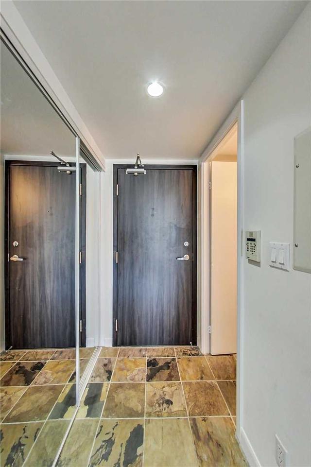 2513 - 210 Victoria St, Condo with 1 bedrooms, 2 bathrooms and 0 parking in Toronto ON | Image 21
