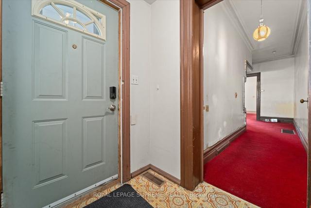 1309 King St W, House semidetached with 5 bedrooms, 2 bathrooms and 2 parking in Toronto ON | Image 37
