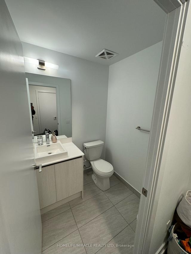 137 - 251 Manitoba St, Townhouse with 1 bedrooms, 2 bathrooms and 1 parking in Toronto ON | Image 2