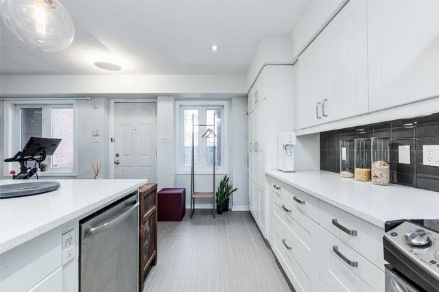 608 - 12 Sudbury St, Townhouse with 2 bedrooms, 2 bathrooms and 1 parking in Toronto ON | Image 38