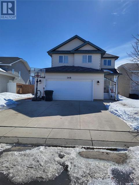 146 Pezer Crescent, House detached with 4 bedrooms, 4 bathrooms and null parking in Saskatoon SK | Card Image