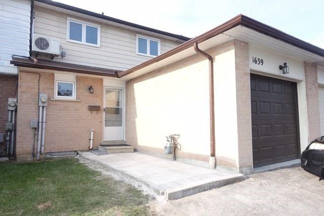 1639 Alwin Circle Circ, House attached with 3 bedrooms, 2 bathrooms and 3 parking in Pickering ON | Image 1