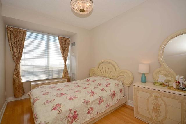 2615 - 25 Kingsbridge Garden Circ, Condo with 2 bedrooms, 3 bathrooms and 2 parking in Mississauga ON | Image 17