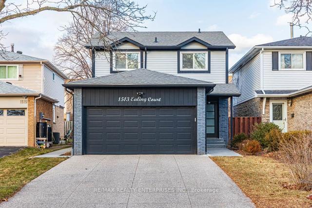 1513 Ealing Crt, House detached with 3 bedrooms, 4 bathrooms and 6 parking in Oakville ON | Image 1