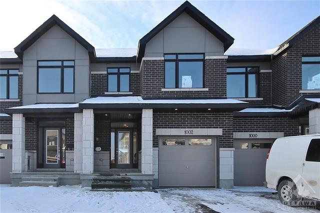 1002 Hydrangea Avenue, Townhouse with 4 bedrooms, 4 bathrooms and 2 parking in Ottawa ON | Image 2