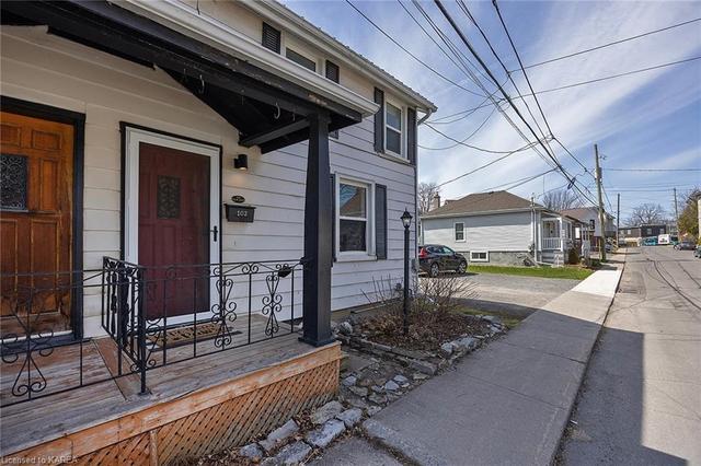 102 Main Street, House semidetached with 2 bedrooms, 1 bathrooms and 2 parking in Kingston ON | Image 23