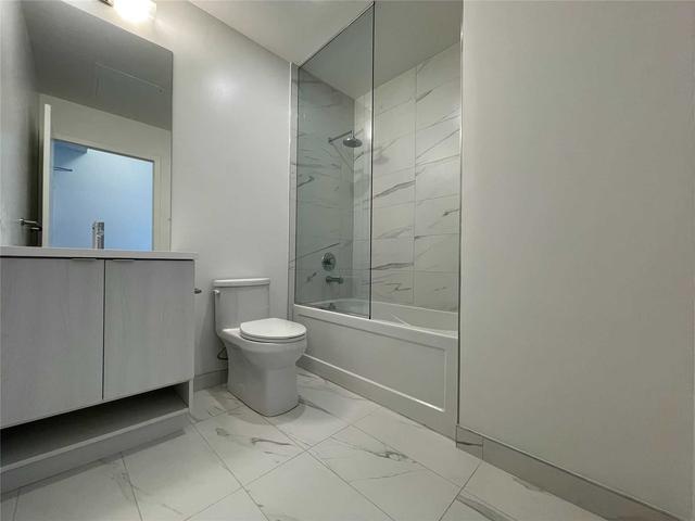 2210 - 138 Downes St, Condo with 0 bedrooms, 1 bathrooms and 0 parking in Toronto ON | Image 4