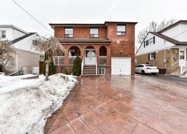 36 Tofield Cres, House detached with 5 bedrooms, 5 bathrooms and 4 parking in Toronto ON | Image 1