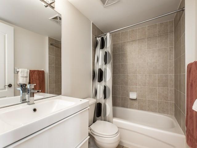 412 - 15 North Park Rd, Condo with 3 bedrooms, 2 bathrooms and 1 parking in Vaughan ON | Image 15
