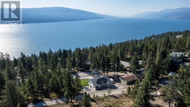 10290 Columbia Way, House detached with 4 bedrooms, 2 bathrooms and 6 parking in Central Okanagan West BC | Image 6
