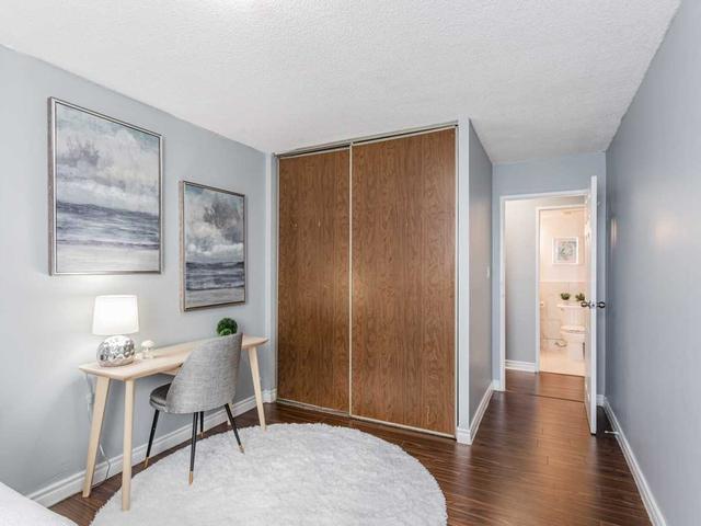 911 - 100 Wingarden Crt, Condo with 2 bedrooms, 2 bathrooms and 1 parking in Toronto ON | Image 8