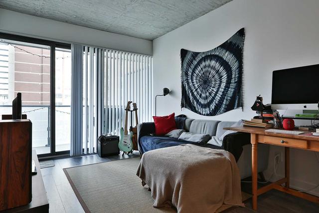 405 - 185 Roehampton Ave, Condo with 1 bedrooms, 1 bathrooms and 0 parking in Toronto ON | Image 2