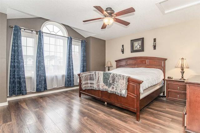 24 Mccurdy Rd, House detached with 3 bedrooms, 4 bathrooms and 5 parking in Guelph ON | Image 5
