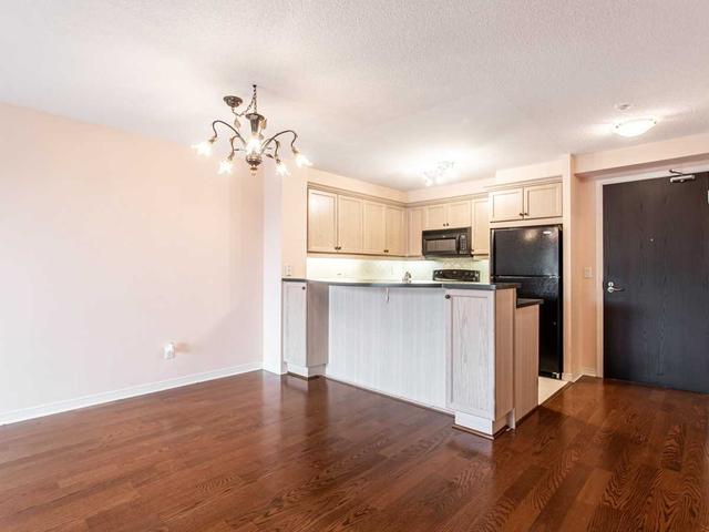 509 - 205 The Donway W, Condo with 2 bedrooms, 2 bathrooms and 1 parking in Toronto ON | Image 11