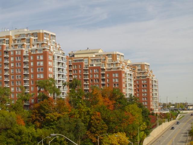 lph6 - 40 Old Mill Rd, Condo with 2 bedrooms, 3 bathrooms and null parking in Oakville ON | Image 1