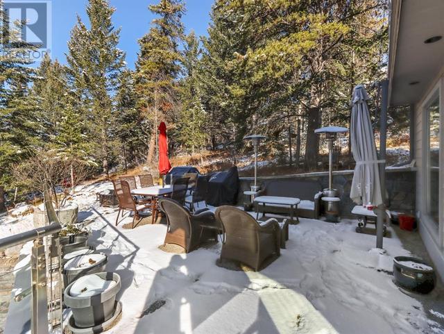 32 Juniper Ridge, House detached with 3 bedrooms, 4 bathrooms and 6 parking in Canmore AB | Image 42