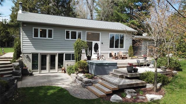 656 Northline Rd, House detached with 3 bedrooms, 2 bathrooms and 4 parking in Kawartha Lakes ON | Image 1