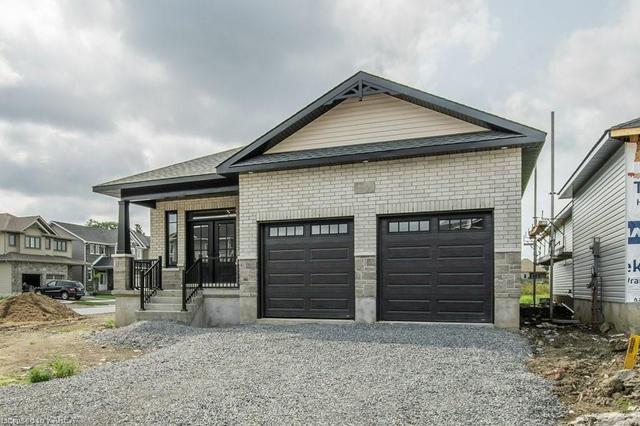 2792 Delmar Street, House detached with 3 bedrooms, 2 bathrooms and 6 parking in Kingston ON | Image 2