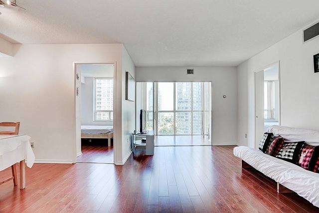 1412 - 265 Enfield Pl, Condo with 2 bedrooms, 2 bathrooms and 1 parking in Mississauga ON | Image 16