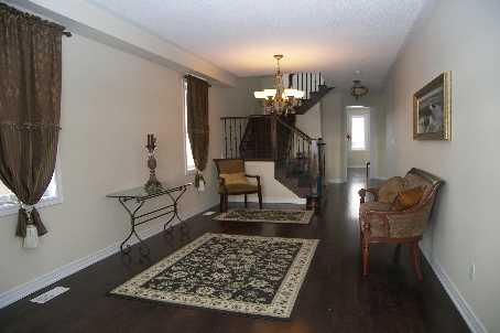 1259 Tupper Dr N, House detached with 4 bedrooms, 3 bathrooms and 4 parking in Milton ON | Image 2