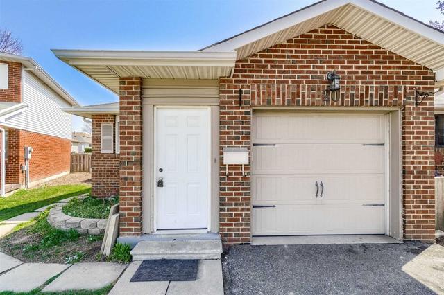 20 Tropical Crt, House detached with 3 bedrooms, 3 bathrooms and 3 parking in Brampton ON | Image 34