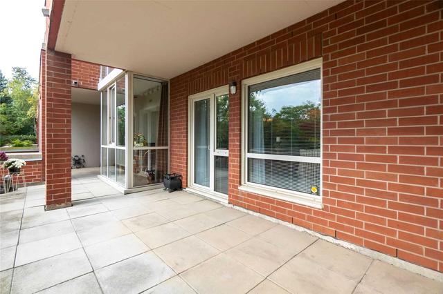 glb1 - 60 Old Mill Rd, Condo with 2 bedrooms, 2 bathrooms and 2 parking in Oakville ON | Image 6