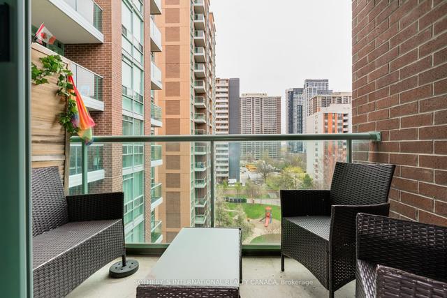 701 - 11 Michael Power Pl, Condo with 1 bedrooms, 1 bathrooms and 1 parking in Toronto ON | Image 18
