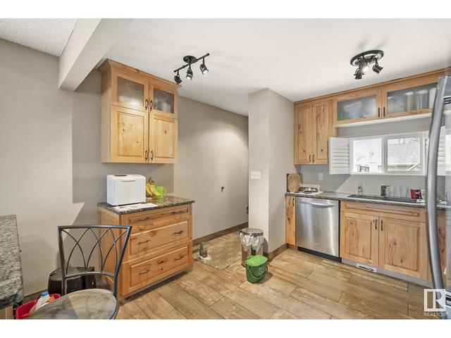 7338 183b St Nw, House detached with 3 bedrooms, 1 bathrooms and null parking in Edmonton AB | Image 3