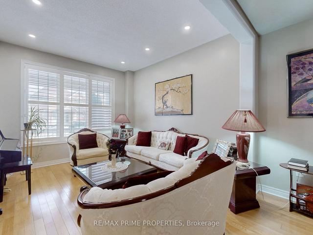 17 Grapevine Circ, House detached with 4 bedrooms, 5 bathrooms and 6 parking in Toronto ON | Image 23