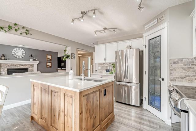 266 Everstone Drive Sw, House detached with 3 bedrooms, 2 bathrooms and 4 parking in Calgary AB | Image 12