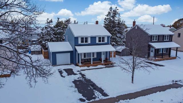 24 Diver Belt Dr, House detached with 3 bedrooms, 2 bathrooms and 5 parking in Prince Edward County ON | Image 19