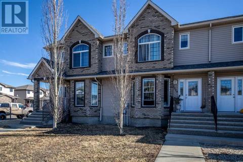 7029 113 Street, House attached with 3 bedrooms, 2 bathrooms and 2 parking in Grande Prairie AB | Card Image
