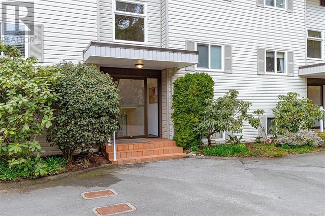 9 - 1986 Glenidle Rd, Condo with 1 bedrooms, 1 bathrooms and 1 parking in Sooke BC | Image 5