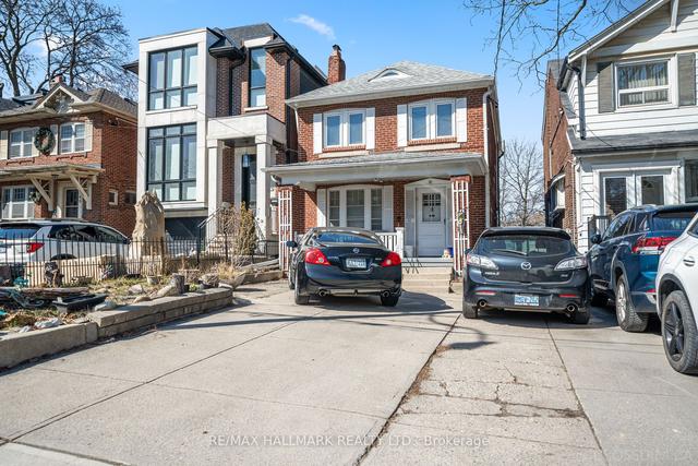 38 St Germain Ave, House detached with 3 bedrooms, 3 bathrooms and 2 parking in Toronto ON | Image 1