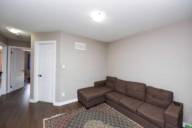 26 Lobelia St, Townhouse with 3 bedrooms, 4 bathrooms and 2 parking in Brampton ON | Image 10