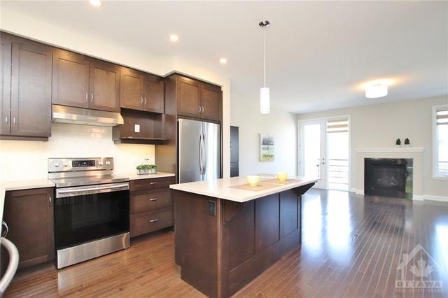 111 Boundstone Way, Home with 4 bedrooms, 3 bathrooms and 2 parking in Ottawa ON | Image 11