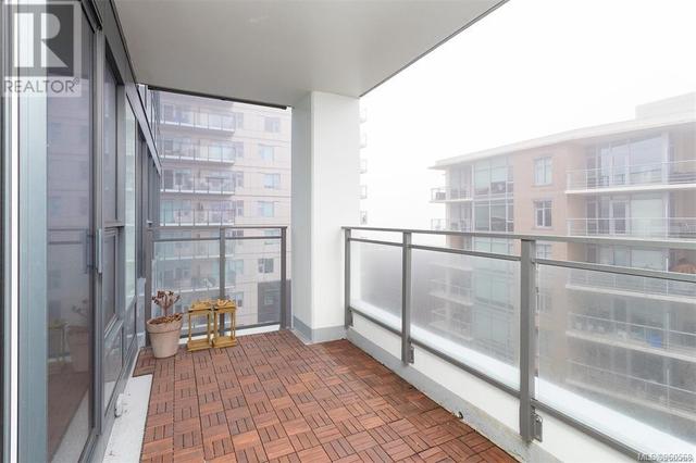1108 - 777 Herald St, Condo with 2 bedrooms, 1 bathrooms and 1 parking in Victoria BC | Image 12