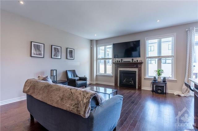 128 Cambie Road, House detached with 3 bedrooms, 3 bathrooms and 2 parking in Ottawa ON | Image 8