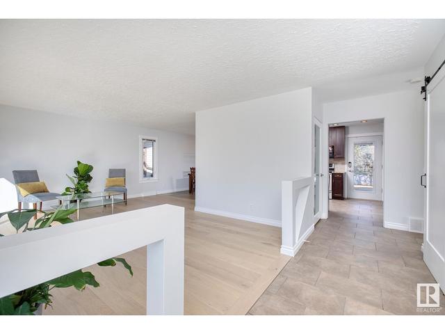 6604 108 Av Nw, House detached with 4 bedrooms, 2 bathrooms and null parking in Edmonton AB | Image 8
