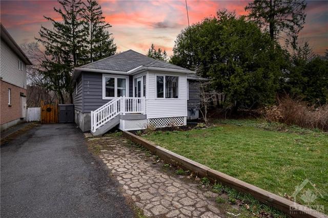 3580 Albion Road, House detached with 3 bedrooms, 1 bathrooms and 4 parking in Ottawa ON | Image 1