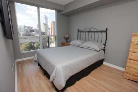 1003 - 75 Dalhousie St, Condo with 2 bedrooms, 1 bathrooms and null parking in Toronto ON | Image 5