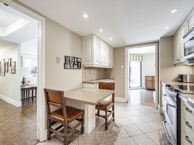 910 - 3900 Yonge St, Condo with 2 bedrooms, 3 bathrooms and 1 parking in Toronto ON | Image 3