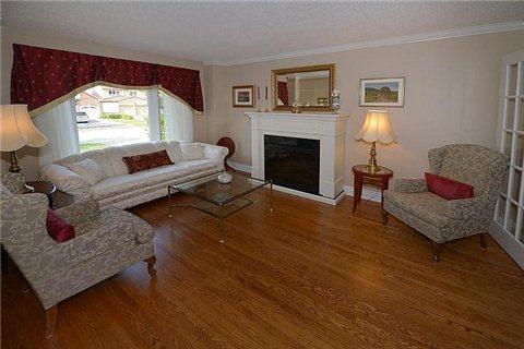 3655 Loyalist Dr, House detached with 4 bedrooms, 3 bathrooms and 2 parking in Mississauga ON | Image 10