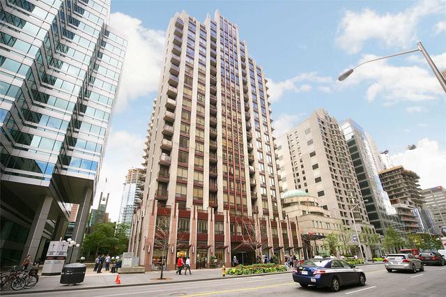 1003 - 85 Bloor St E, Condo with 1 bedrooms, 1 bathrooms and 0 parking in Toronto ON | Image 1