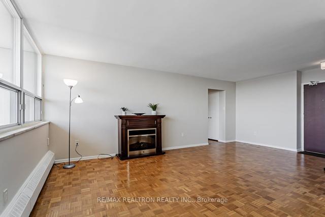 1008 - 360 Ridelle Ave, Condo with 3 bedrooms, 2 bathrooms and 1 parking in Toronto ON | Image 17