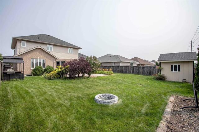 19 Kamal Dr, House detached with 4 bedrooms, 4 bathrooms and 6 parking in Sarnia ON | Image 31
