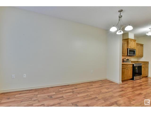 104 - 9820 165 St Nw, Condo with 2 bedrooms, 2 bathrooms and 1 parking in Edmonton AB | Image 10